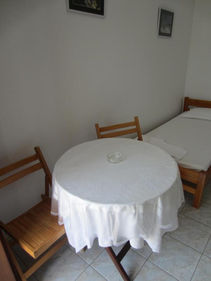 Katerina Apartments Triovasalos ภายนอก รูปภาพ