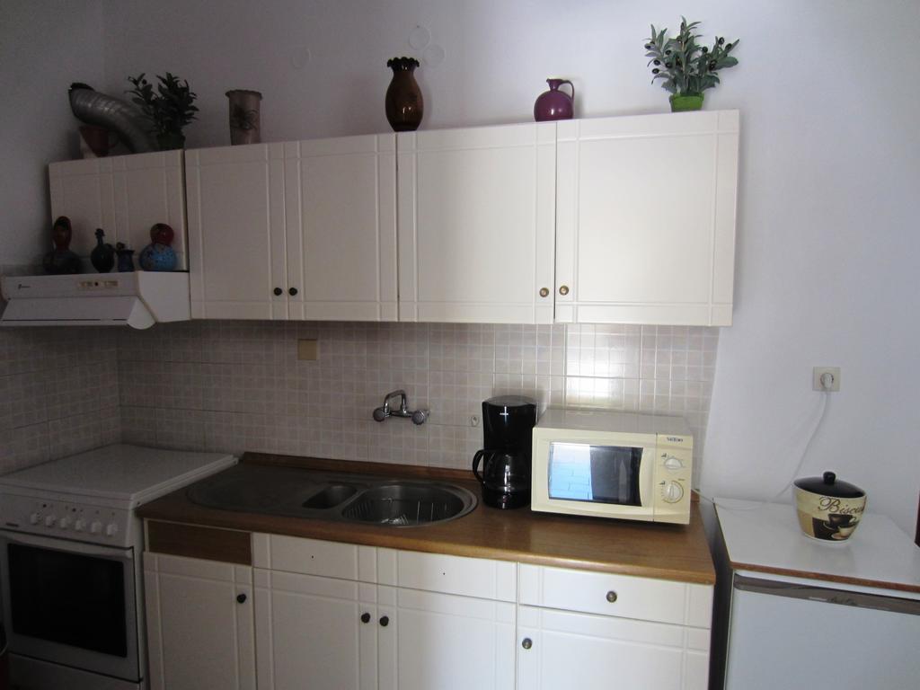Katerina Apartments Triovasalos ภายนอก รูปภาพ